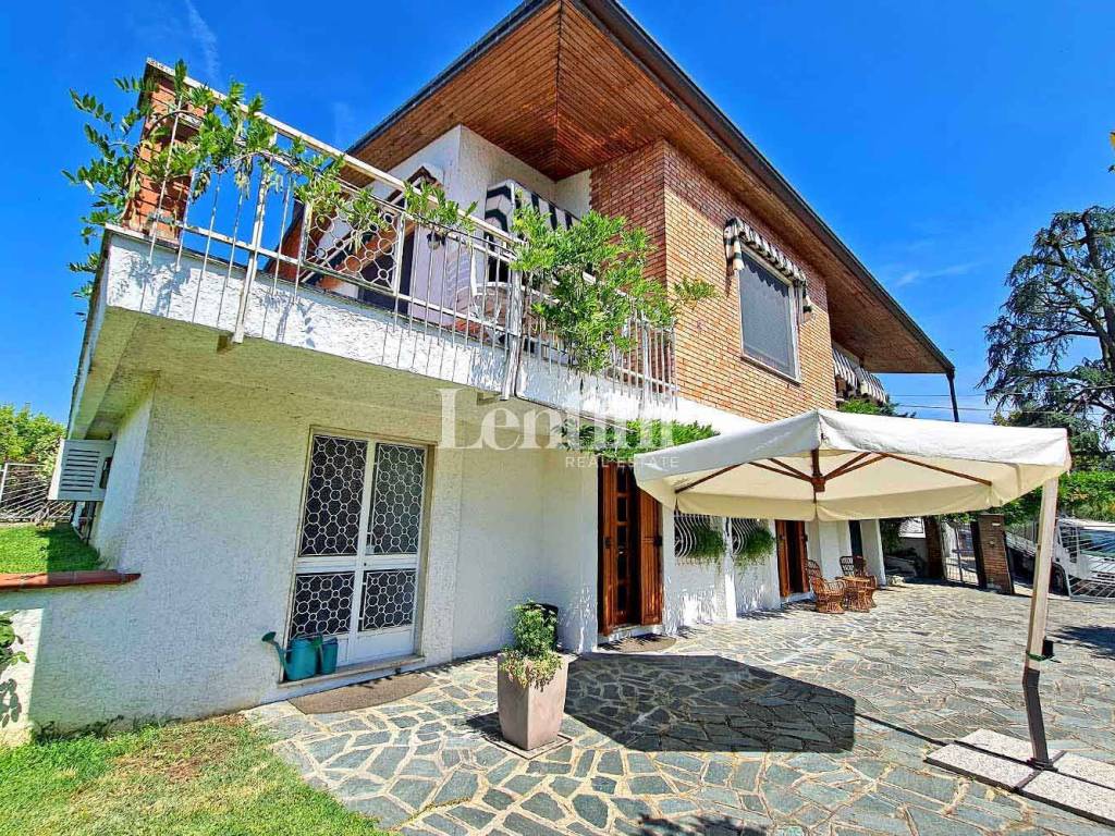 Villa a Moncalvo in Via Giuseppe Gavello, 66 - Foto 3