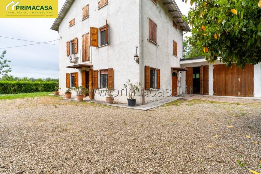 Villa a Rubiera in Via Emilia Est - Foto 3