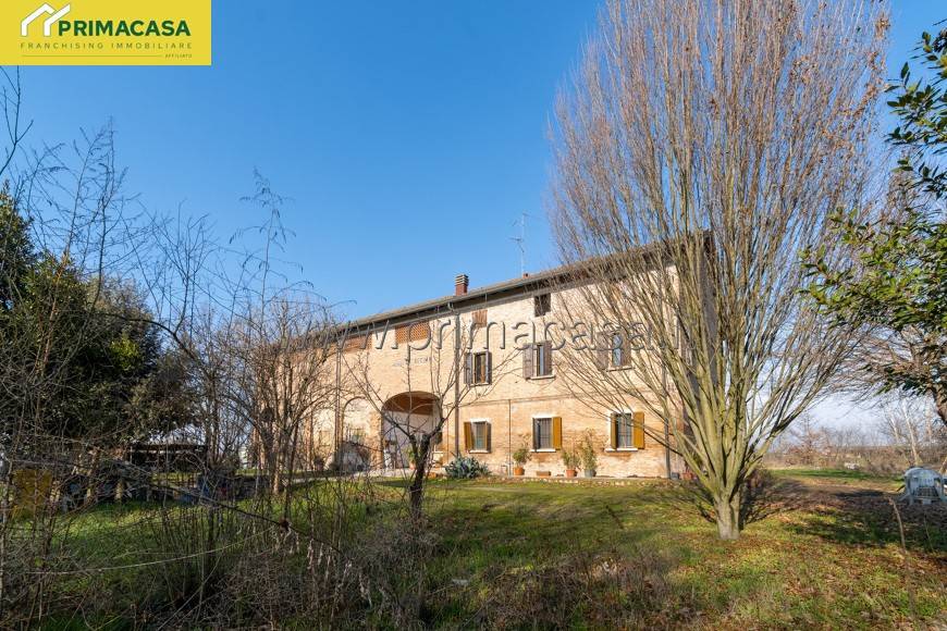 Appartamento a Reggio emilia in Via Werter Asseverati, 40 - Foto 2