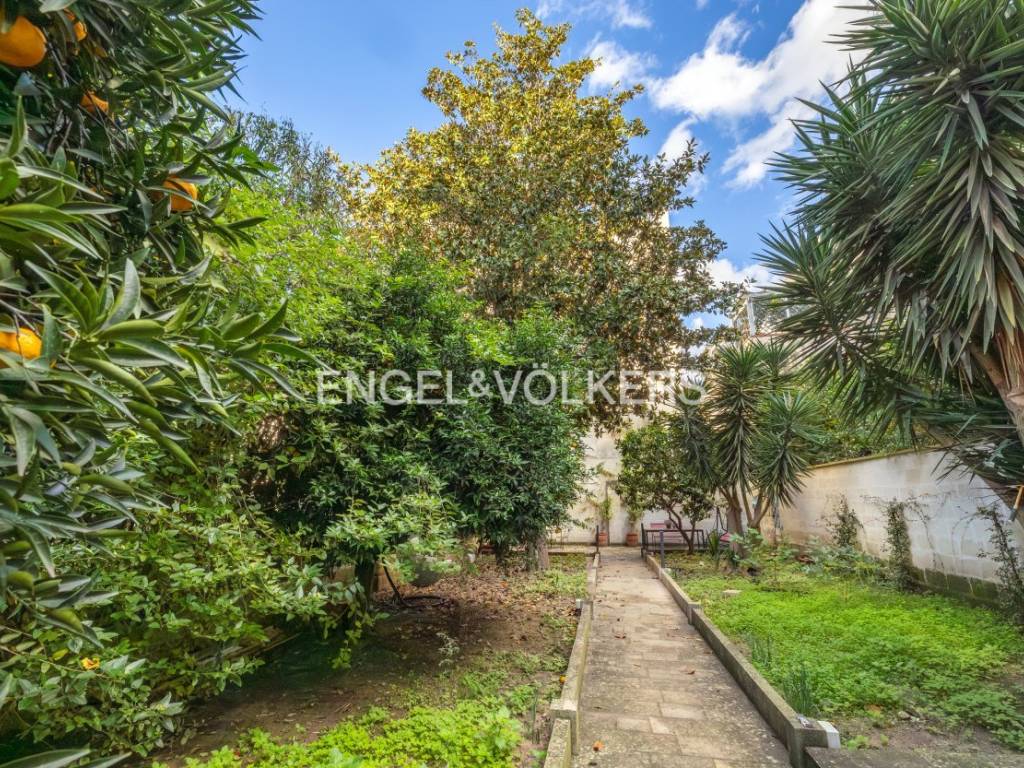 Appartamento a Lecce in Via Giovanni Antonio Orsini del Balzo, 38 - Foto 4