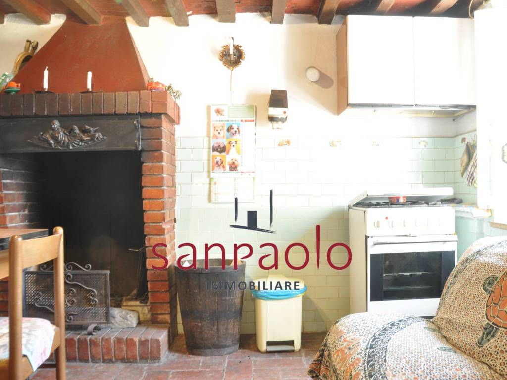 Rustico / casale a Pistoia in Via di Fabbiana - Foto 2