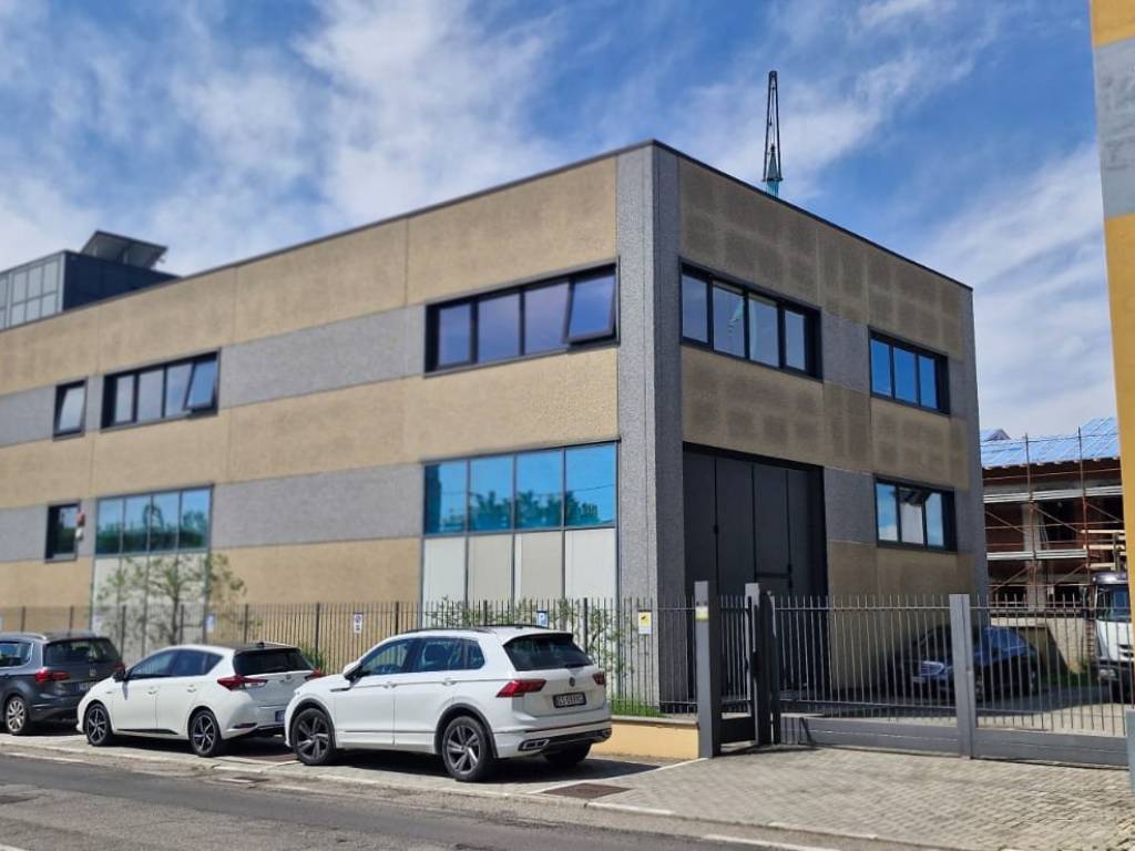 Immobile a Samarate in Via Armando Diaz, 68 - Foto 2