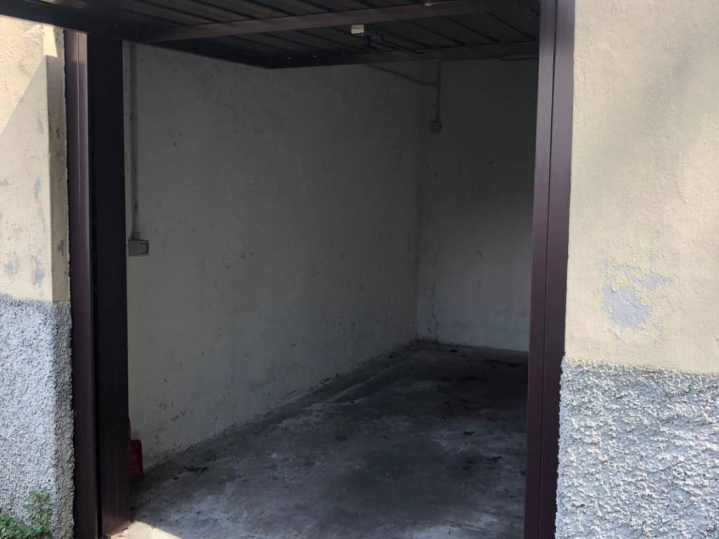 Box / garage a Como in Via Cardano - Foto 3