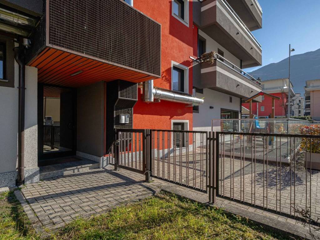 Appartamento a Sondrio in Via Donegani, 4 - Foto 4