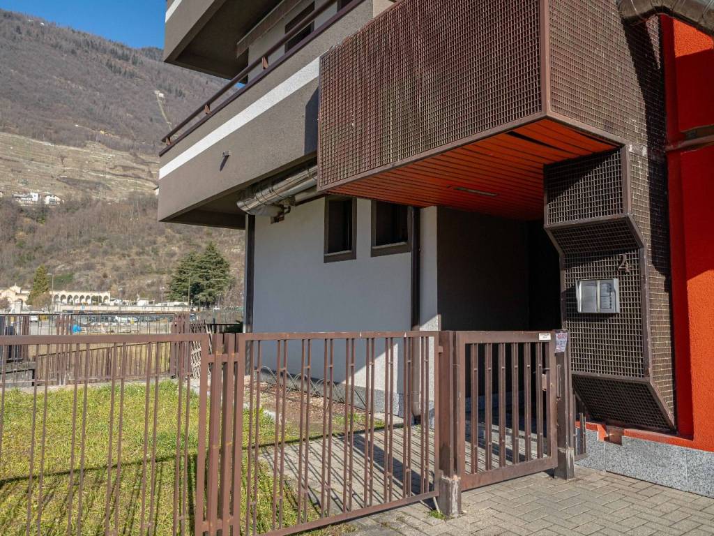 Appartamento a Sondrio in Via Donegani, 4 - Foto 5