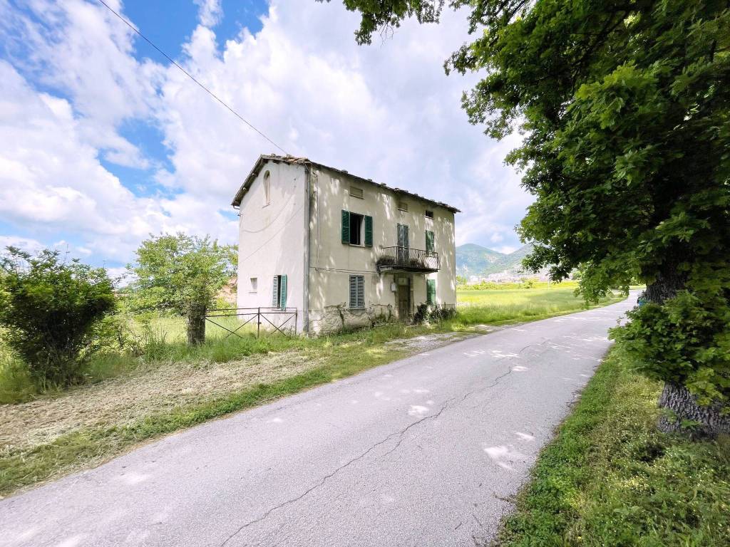 Casa indipendente a Gubbio in Via Zappacenere, 4 - Foto 4