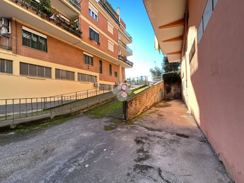 Box / garage a Aprilia in Via IV Novembre, 15 - Foto 5
