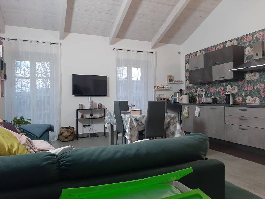 Appartamento a Gassino torinese in Strada Gassino Bardassano, 49 - Foto 2