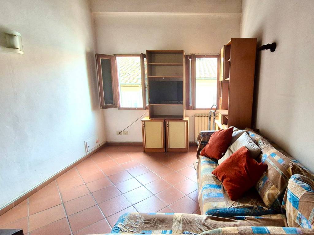 Appartamento a Montevarchi in Via Roma - Foto 2
