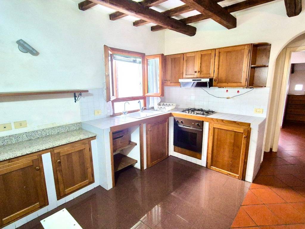 Appartamento a Montevarchi in Via Roma - Foto 5