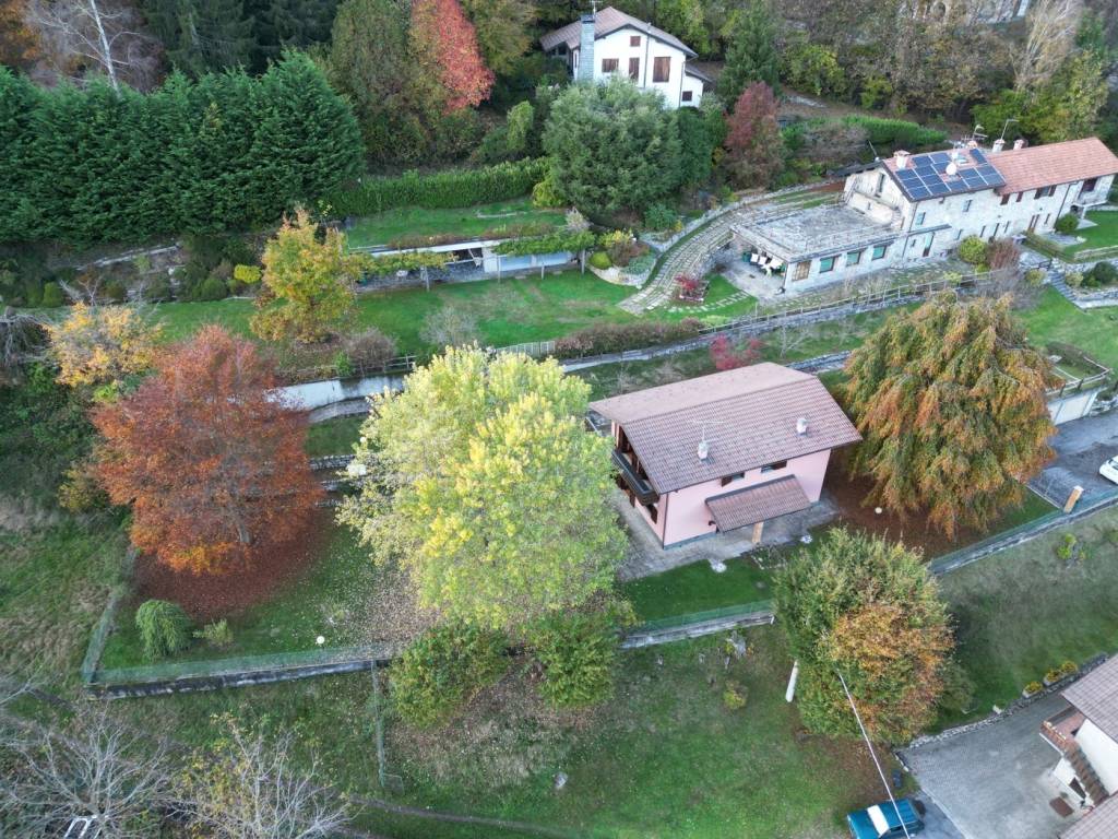Villa a Alta valle intelvi in Via Monti Avvocato Guido , 3 - Foto 4