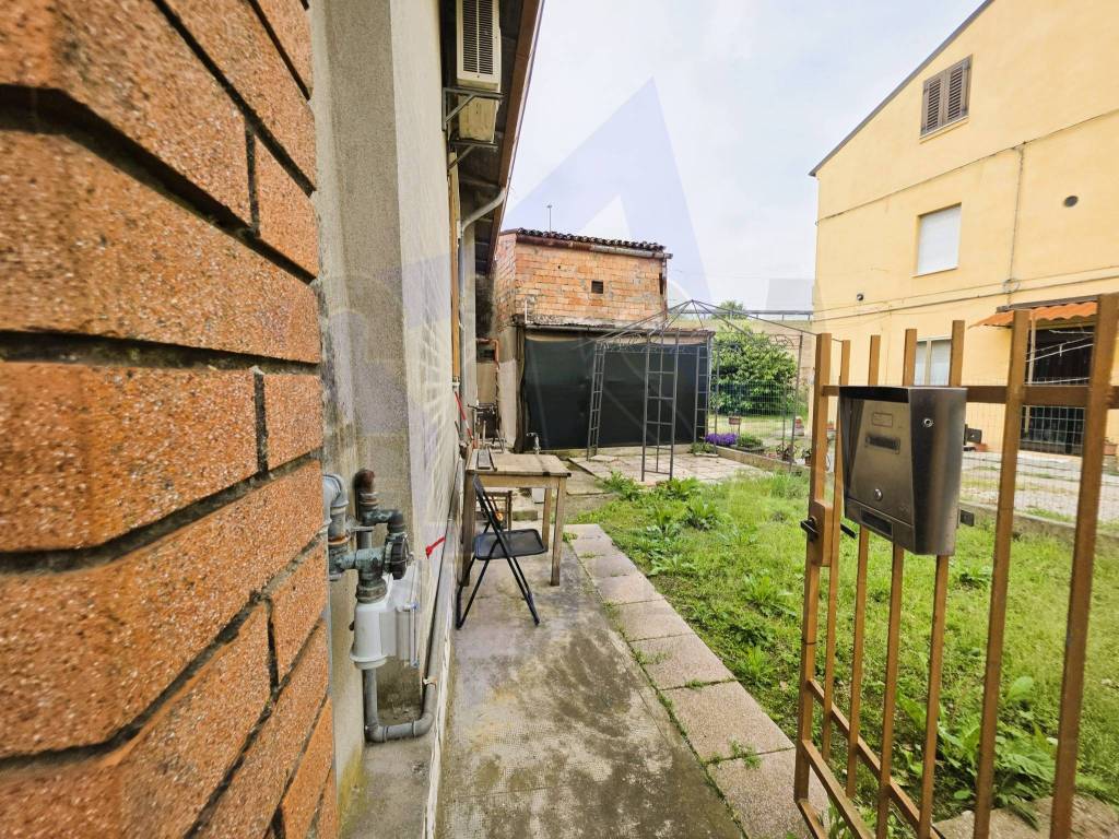 Villa a Bondeno in Via Ugo Gallini, 33 - Foto 3