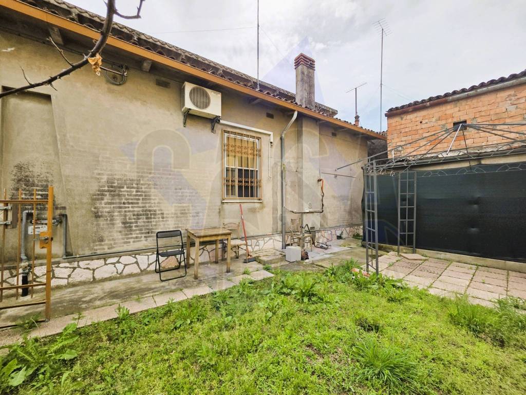 Villa a Bondeno in Via Ugo Gallini, 33 - Foto 5