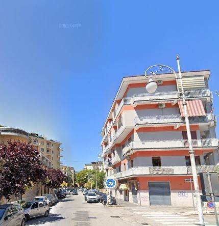 Box / garage a Salerno in Via Rocco Cocchia - Foto 2