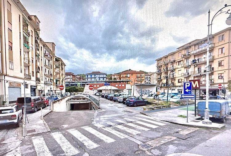 Box / garage a Salerno in Via Rocco Cocchia - Foto 5