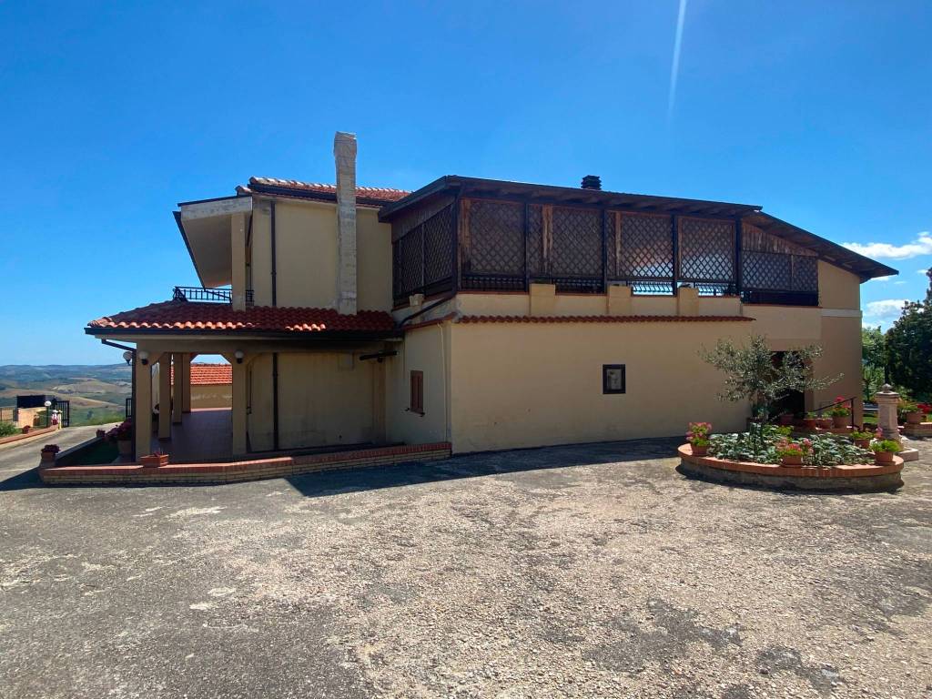 Villa a Penne in Strada Provinciale 8 - Foto 3