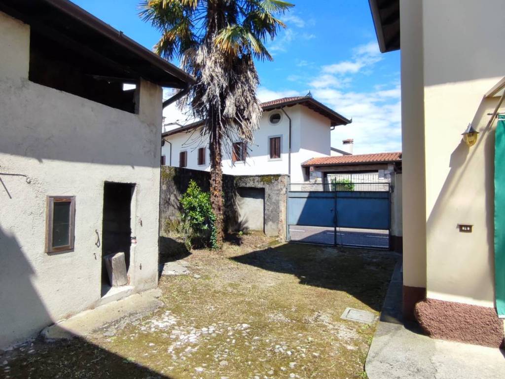 Casa indipendente a Tavagnacco in Via Centrale, 36 - Foto 3