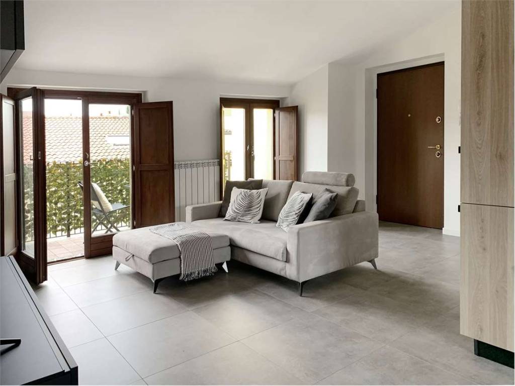 Appartamento a Inverigo in Via Basilica, 4B - Foto 2