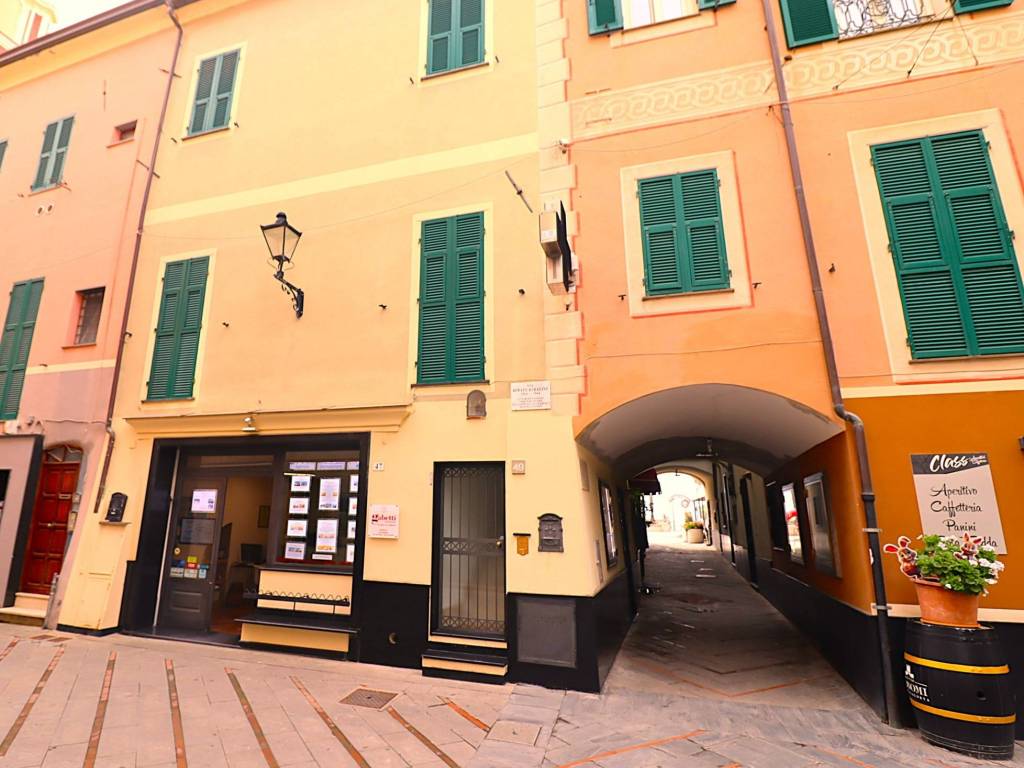 Appartamento a Loano in Via Giuseppe Riello - Foto 2
