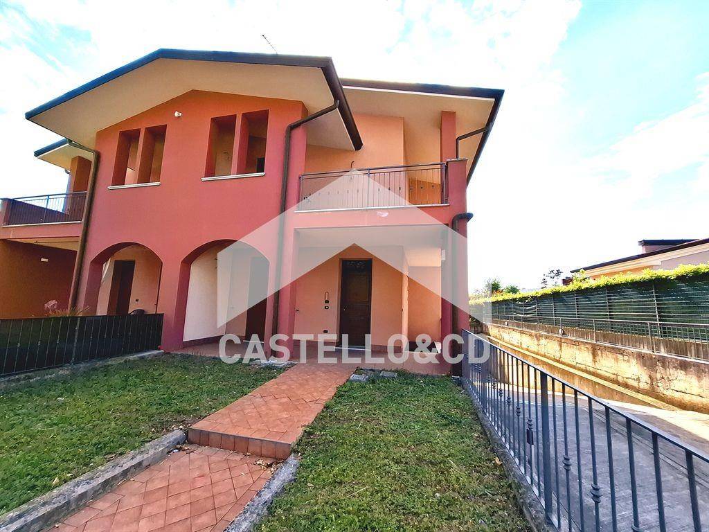 Villa a Castiglione delle stiviere in via Desenzani, 29 - Foto 3
