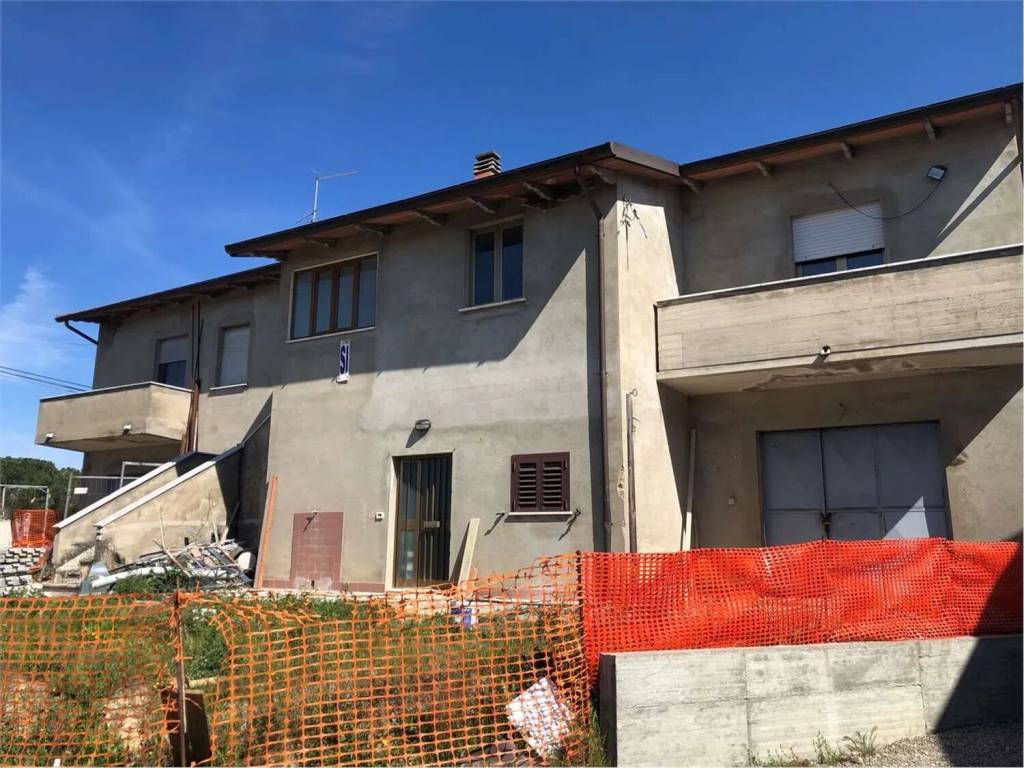 Villa a Marciano della chiana in Via Teso S.N.C. - Foto 2