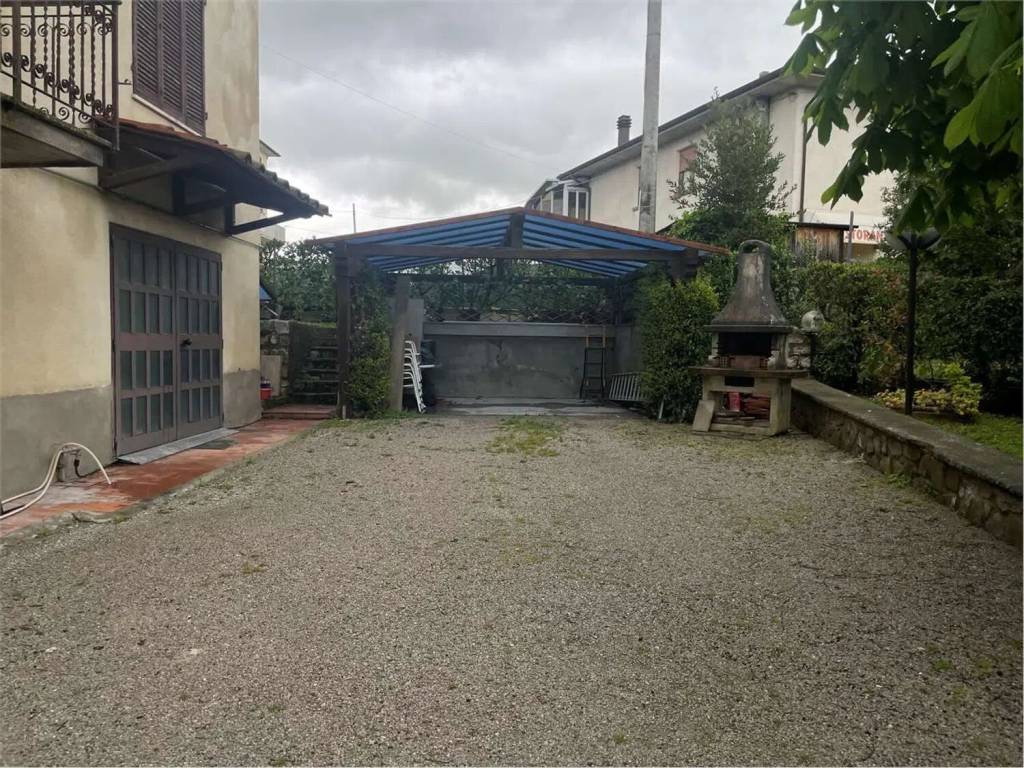 Villa a Marciano della chiana in Via Degli Ulivi S.N.C. - Foto 4