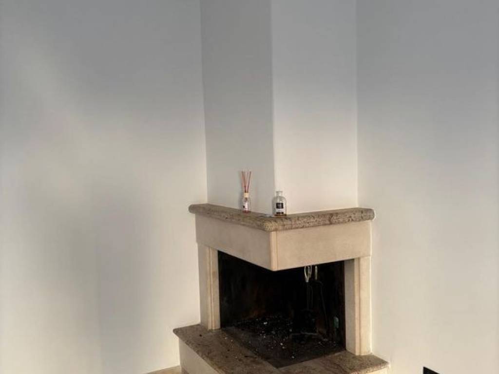 Appartamento a Ceglie messapica in Via Francavilla Fontana, 46 - Foto 2