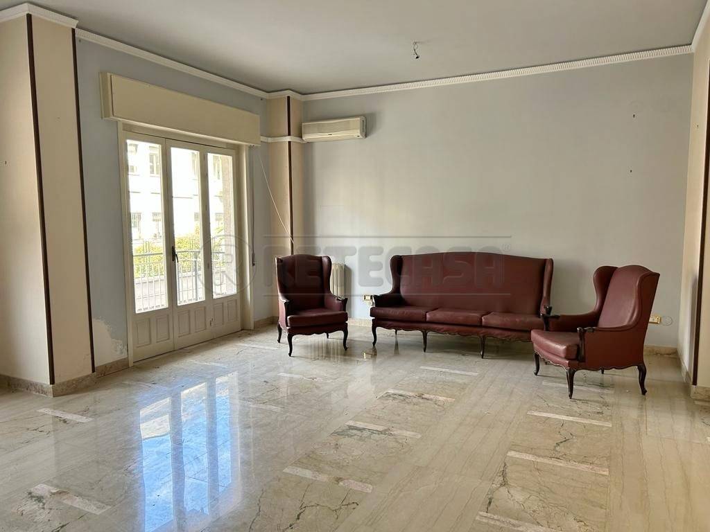 Appartamento a Caltanissetta in VIALE TRIESTE, 157 - Foto 2