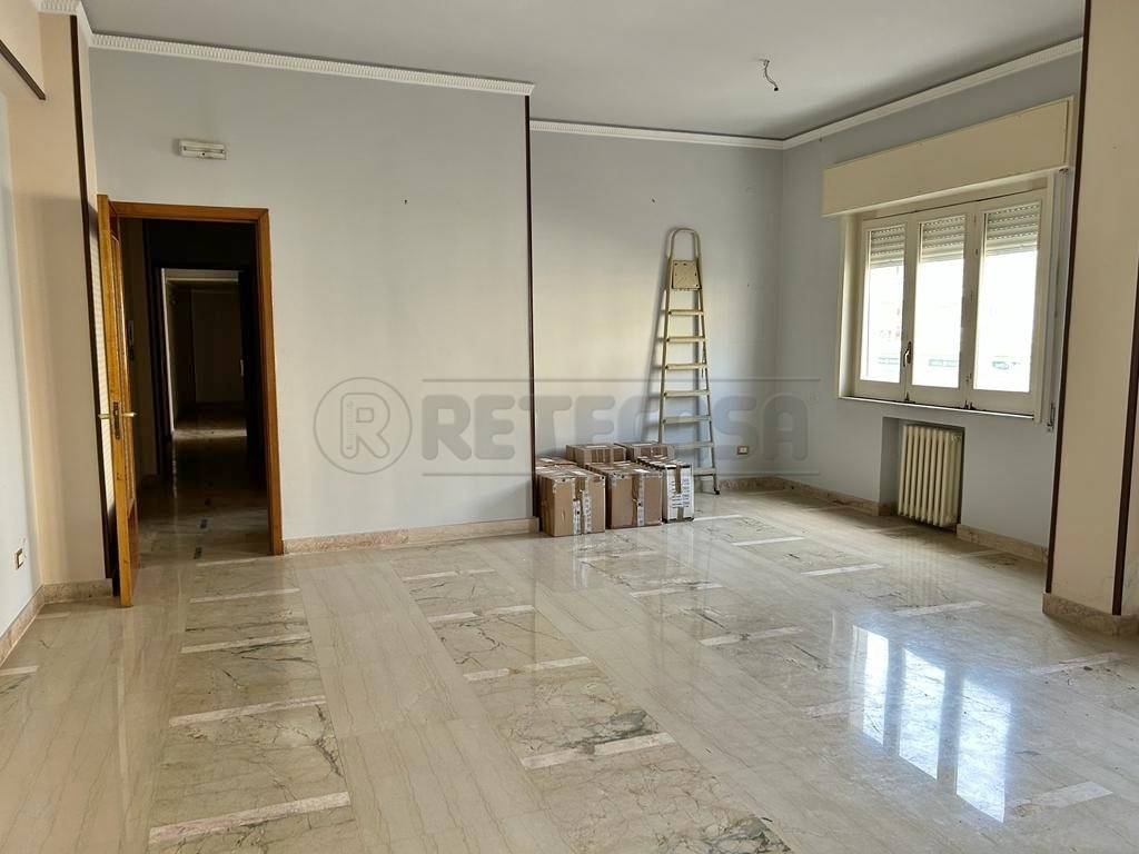 Appartamento a Caltanissetta in VIALE TRIESTE, 157 - Foto 3