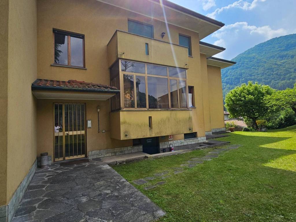 Appartamento a Valbrona in Via Foppa - Foto 4