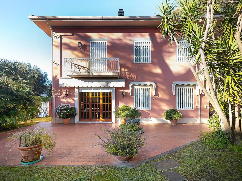 Villa a Pisa in Via dei Salici, 21 - Foto 2