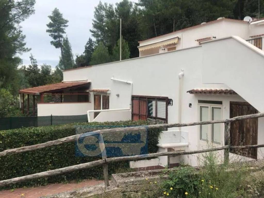 Appartamento a Peschici in Strada Senza Nome S.N.C. - Foto 2