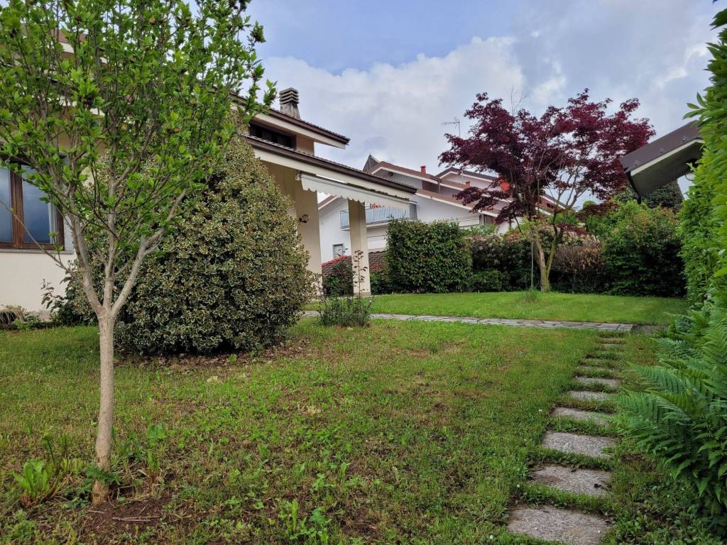 Villa a Bernezzo in Via Bisalta, 13 - Foto 2