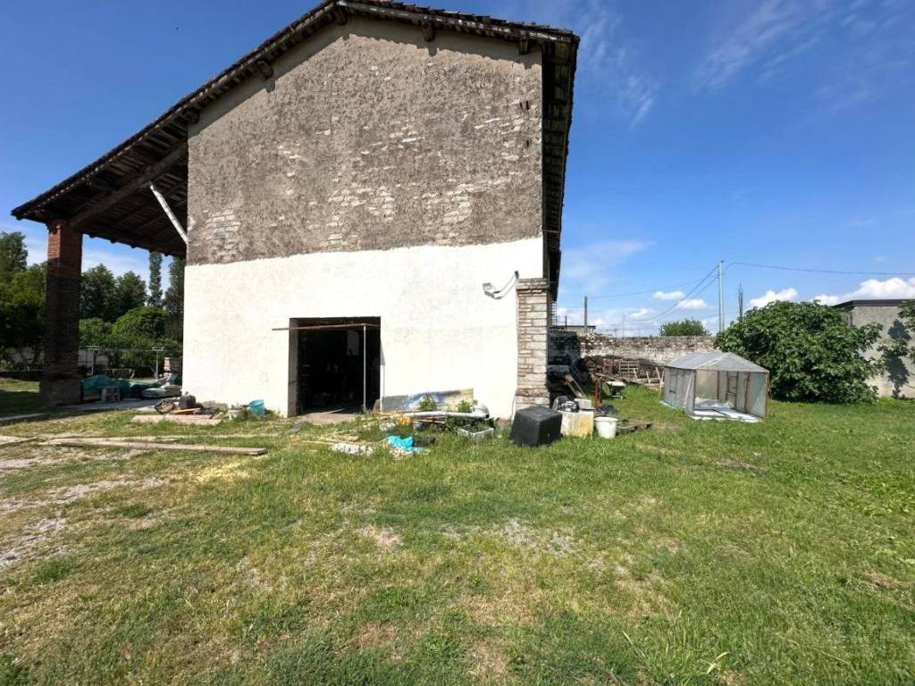Rustico / casale a Calvisano in Via Carpenedolo, 7 - Foto 2