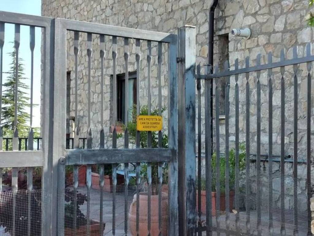Villa a Pignola in Località Belvedere S.N.C. - Foto 2