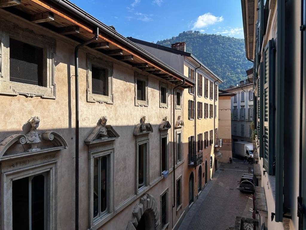 Appartamento a Como in Via Giulio Natta, 17 - Foto 5