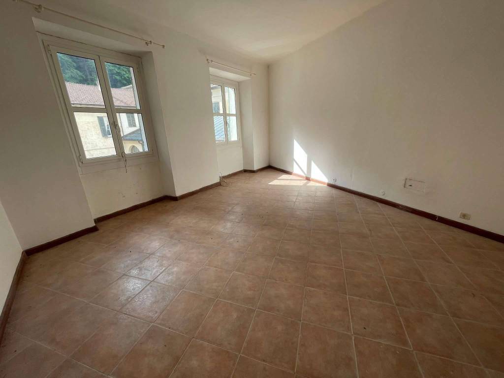 Appartamento a Voltaggio in piazza Sinibaldo Scorza - Foto 4