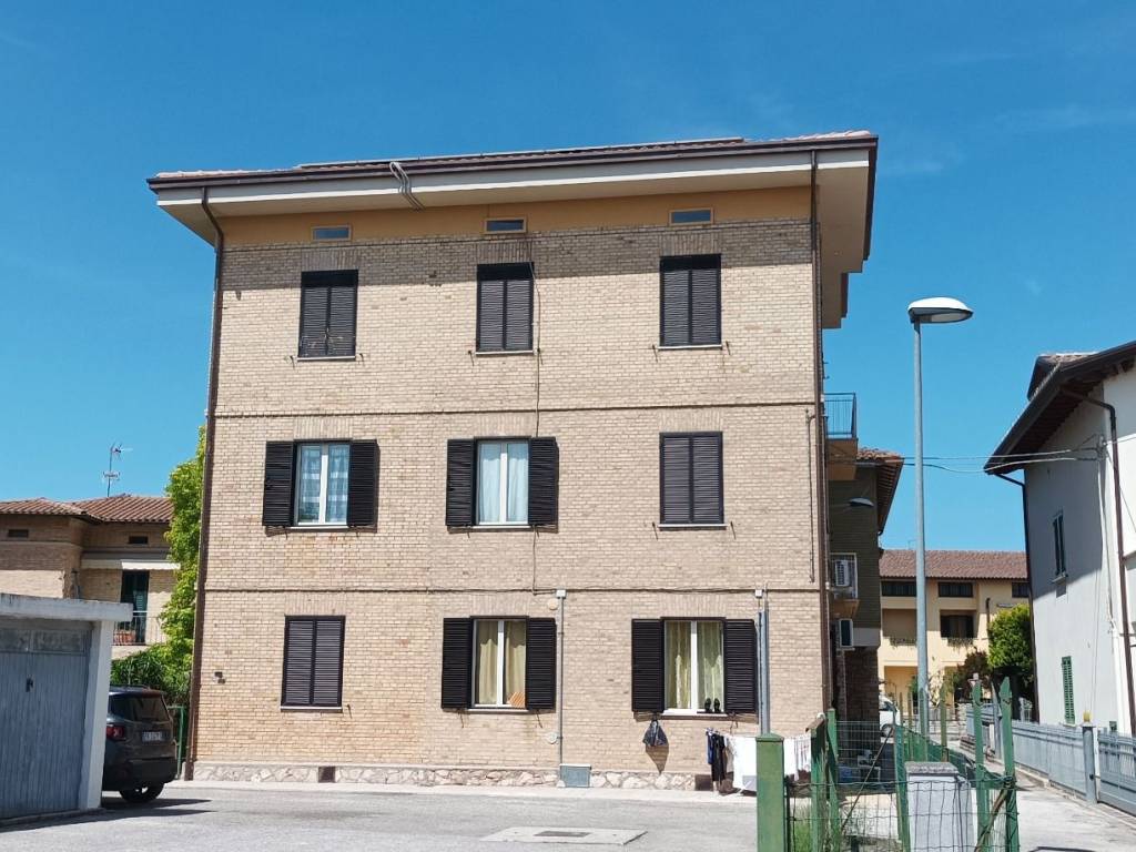 Appartamento a Bastia umbra in Via del Partigiano - Foto 5