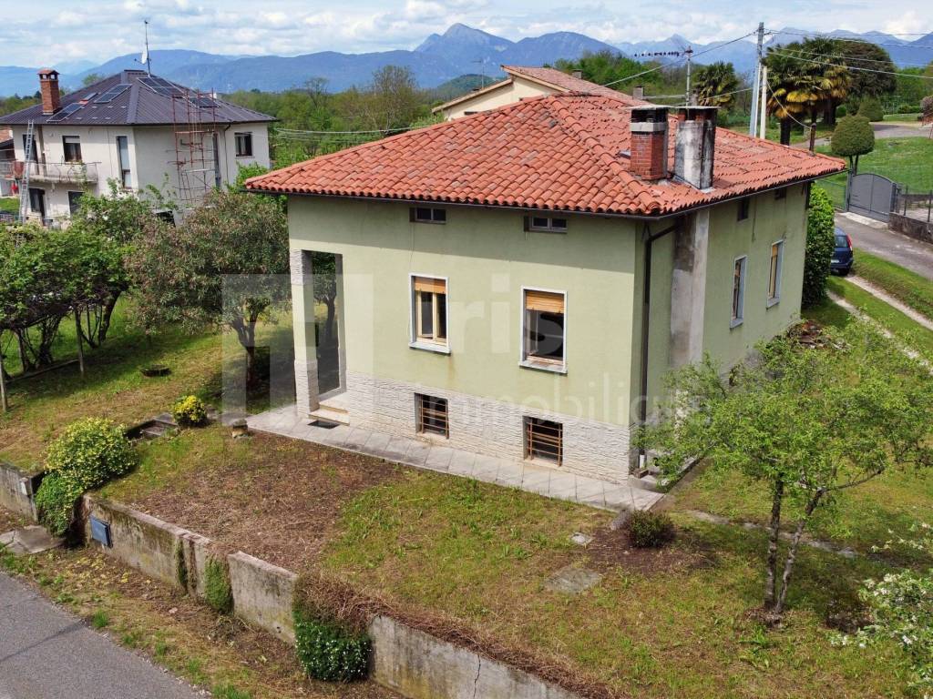Villa a Cassacco in Viale Libertà, 66 - Foto 3