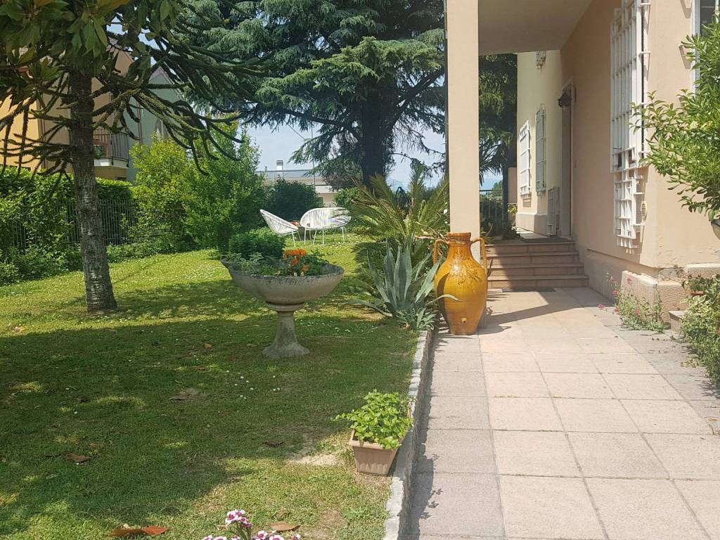 Villa a Peschiera del garda in Via Broglie - Foto 2