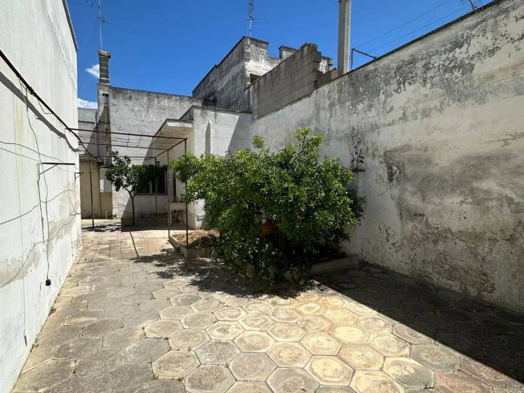 Appartamento a Veglie in Via Vittorio Alfieri, 10 - Foto 5