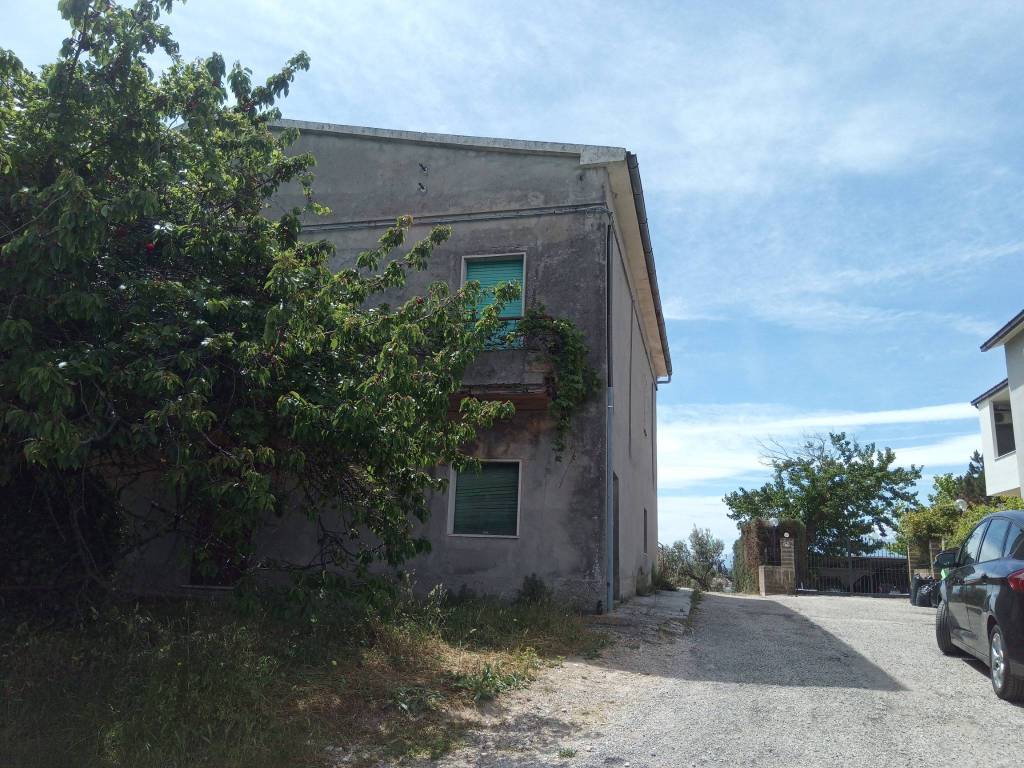 Casa indipendente a Pescara in Strada Colle Renazzo - Foto 4