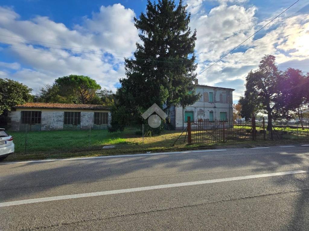 Villa a Russi in Via Fiumazzo, 4 - Foto 2