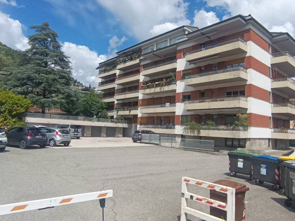 Appartamento a Aosta in Via Roma, 1 - Foto 2