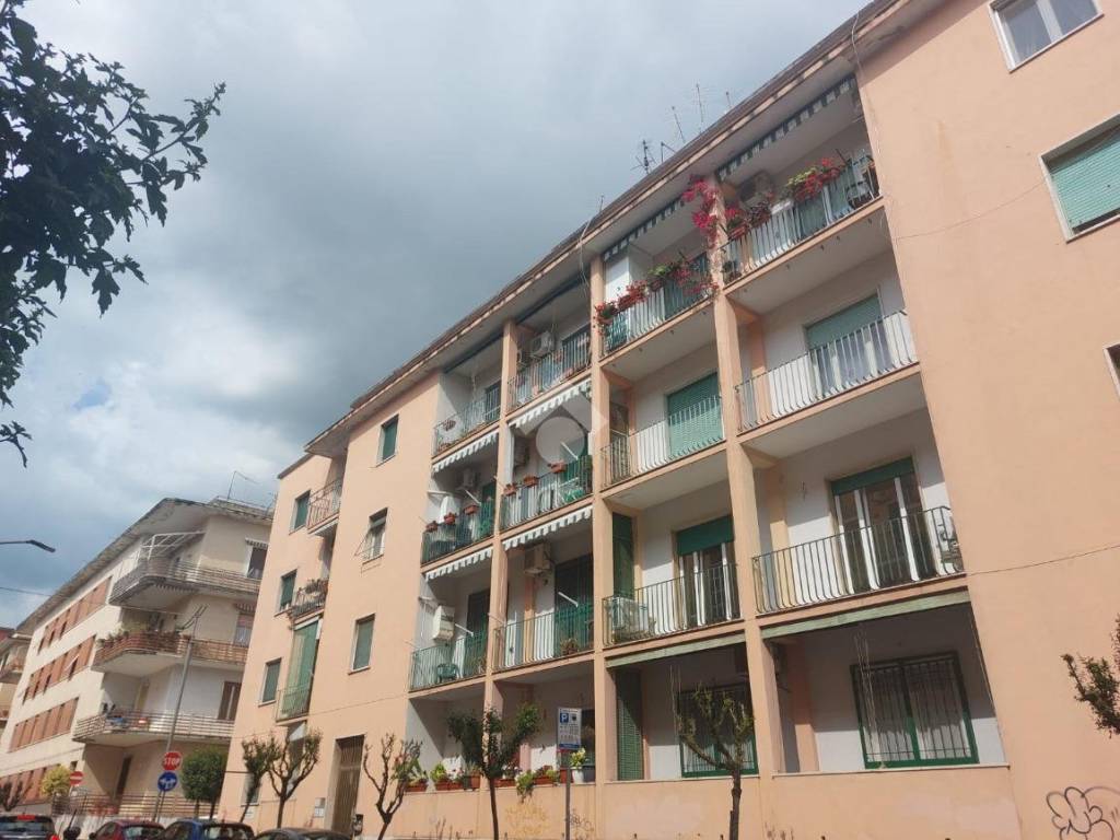 Appartamento a Caserta in Via michele ferrara, 10 - Foto 4