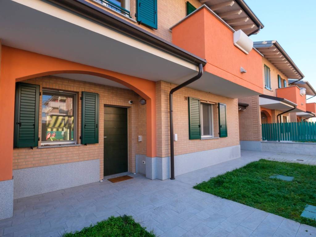 Villa a Giussago in Via Benedetto Croce - Foto 3