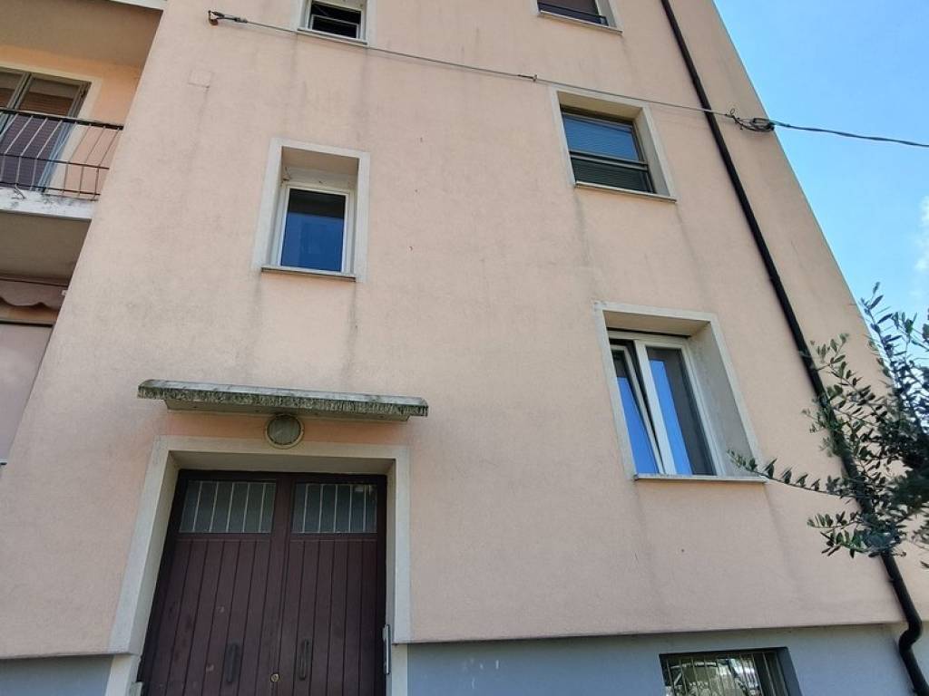 Appartamento a Lugo in Via Bizzuno, 17 - Foto 3