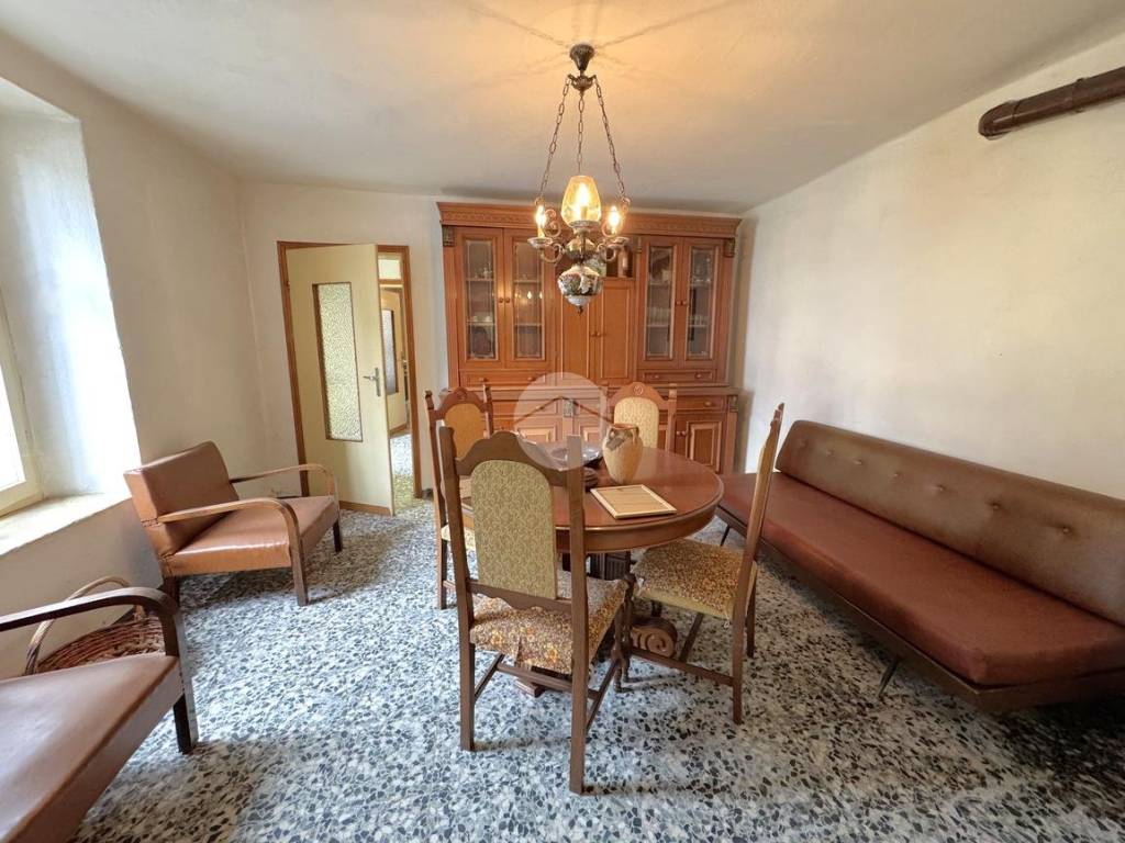 Casa indipendente a Esine in Via Casa Bianca, 13 - Foto 2