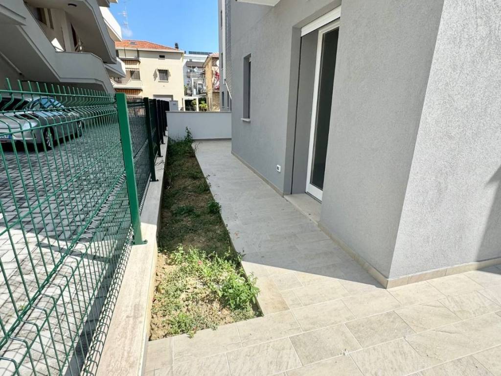 Appartamento a Alba adriatica in Via Lazio, 6 - Foto 4