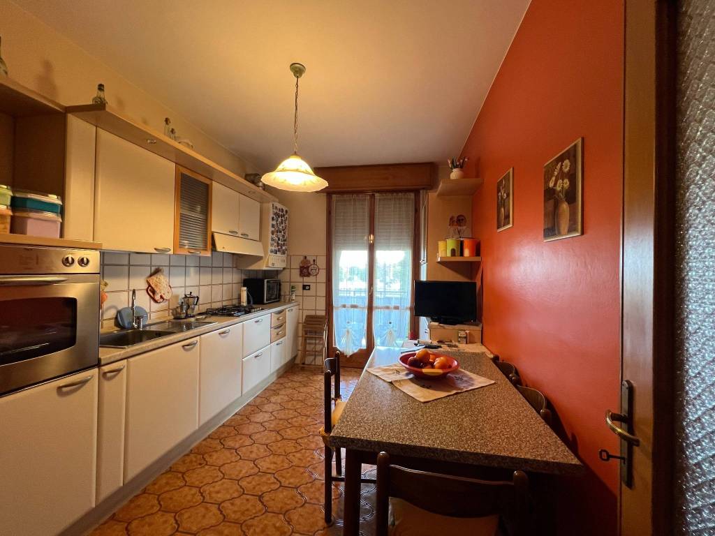 Appartamento a Luzzara in Viale Felice Filippini - Foto 5